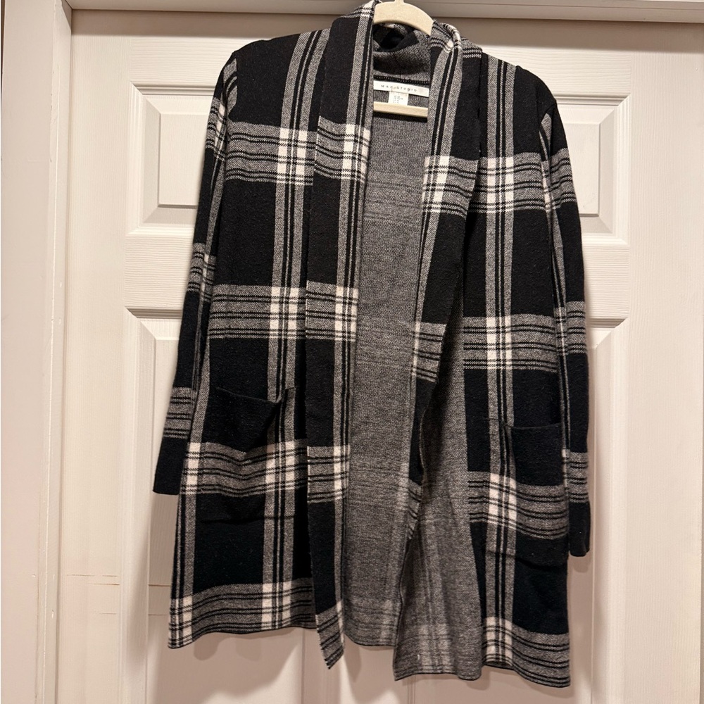 Max Studio Black and Gray Knit Cardigan